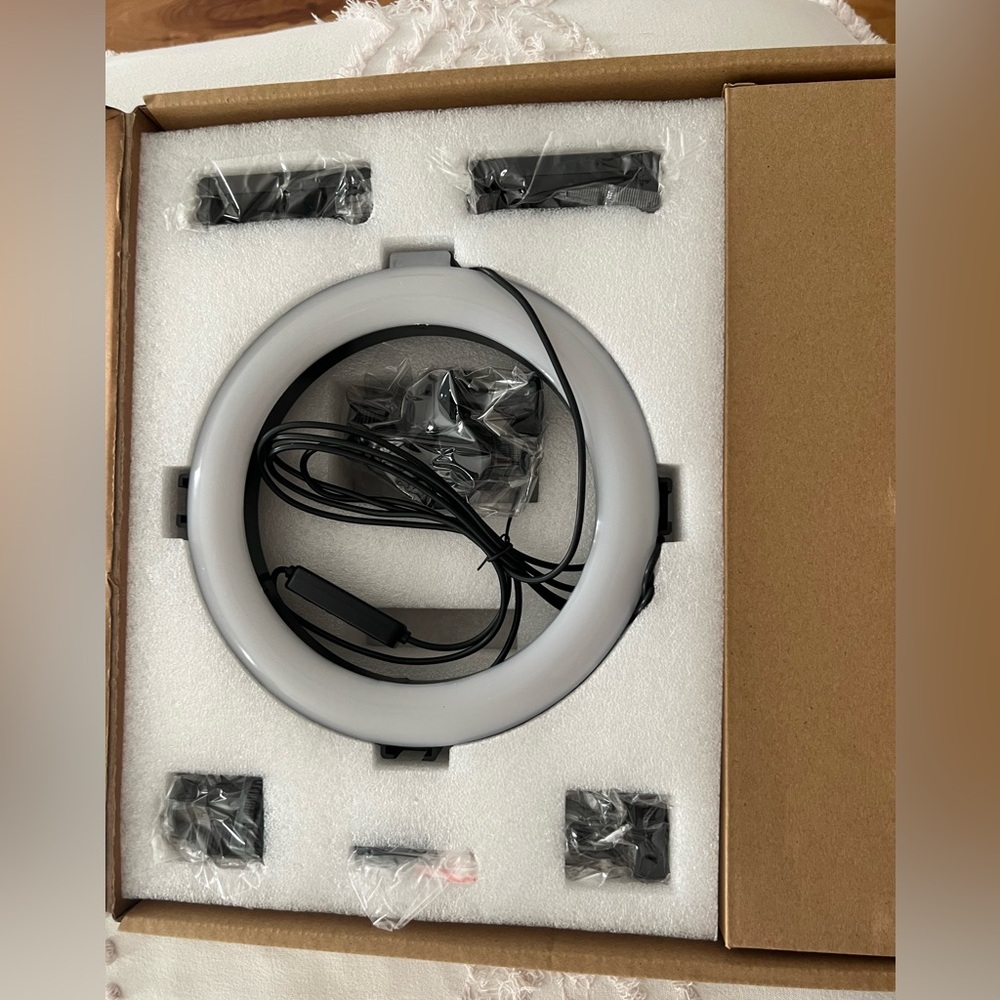 Keayeo 8 Inch Ring Light BRAND NEW IN BOX - Picture 4 of 10